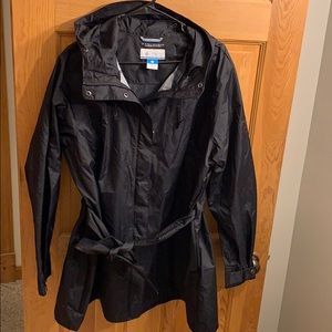 Women’s Columbia trench rain coat
